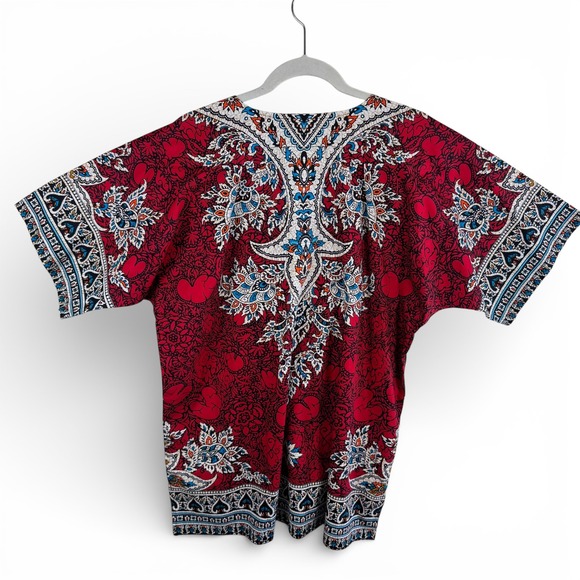 Vipada Handmade African Dashiki Shirt Red Blue Ornate Print V-Neck Medium NWT - Picture 2 of 6